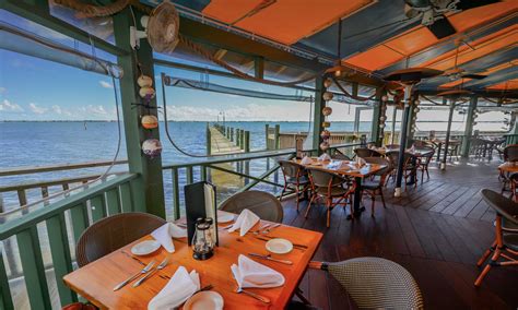 Waterfront dining jensen beach  The restaurant is perfectly situated on the beautiful Manatee Pocket and has several outdoor waterfront